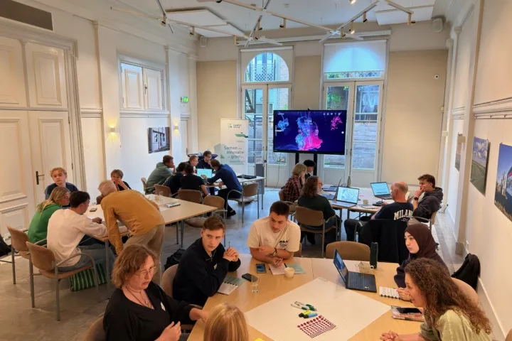 campus gouda studenten aan het werk tijdens challenge bodem